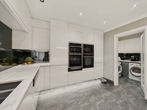 Photo 10- click for photo gallery